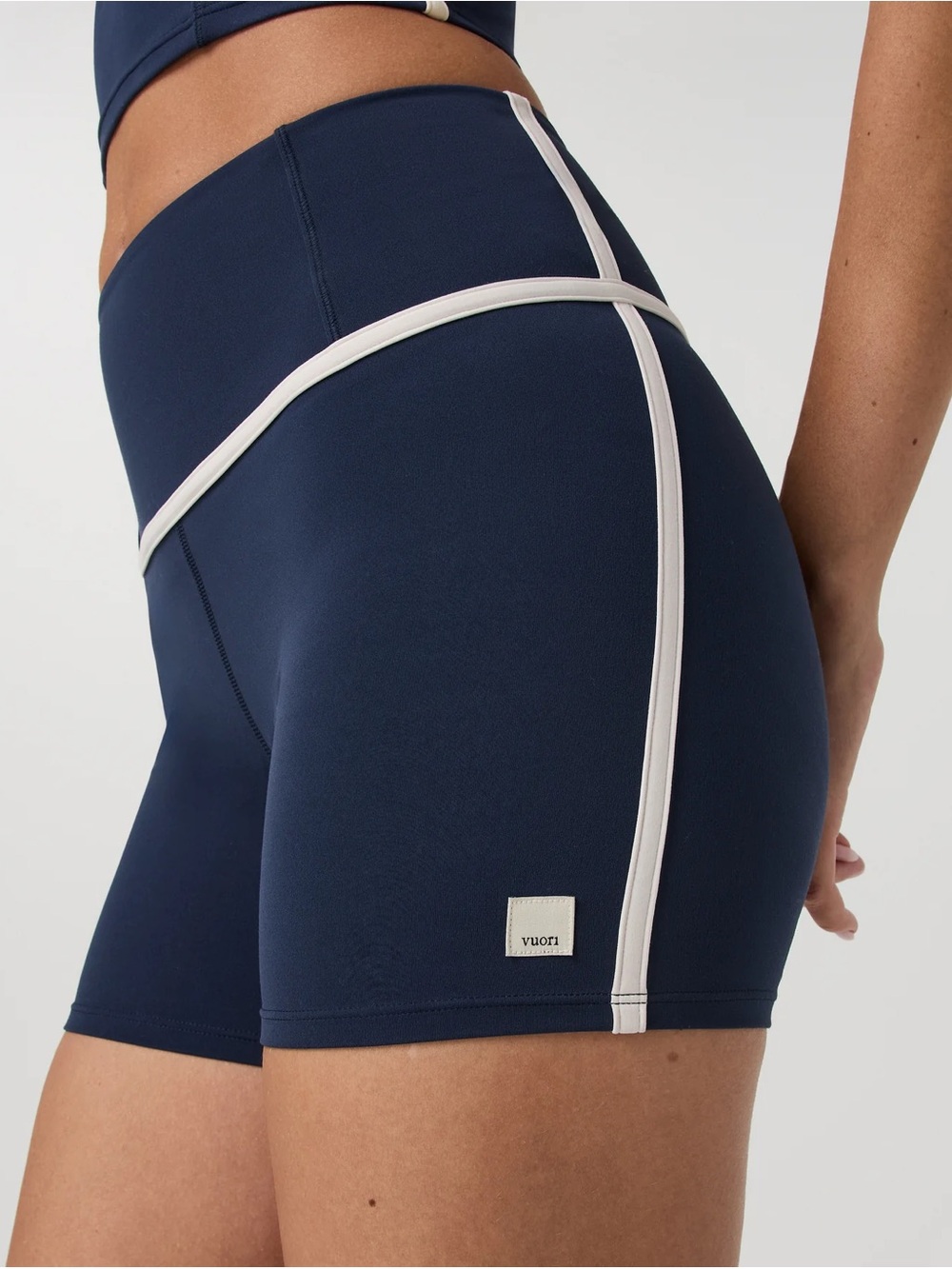 NWT✨ Vuori AllTheFeels™ Corset Short 4"